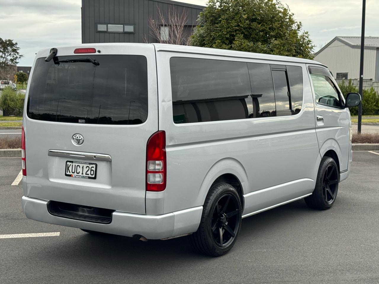 2009 Toyota Hiace