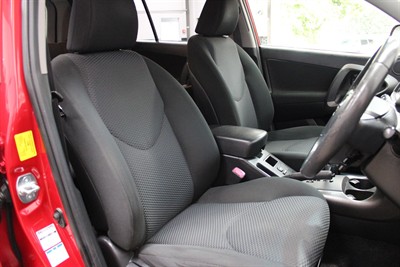 2014 Toyota RAV4 - Thumbnail