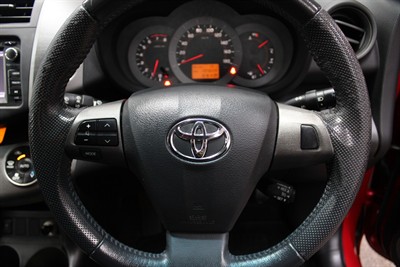 2014 Toyota RAV4 - Thumbnail