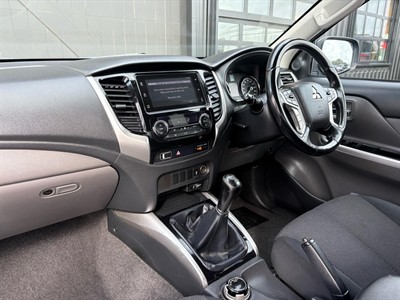 2018 Mitsubishi Triton - Thumbnail