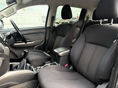 2018 Mitsubishi Triton - Thumbnail