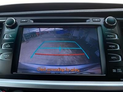 2017 Toyota Highlander - Thumbnail