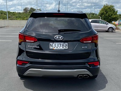 2016 Hyundai SANTA FE - Thumbnail