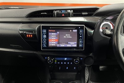 2018 Toyota Hilux - Thumbnail