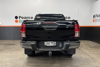 2018 Toyota Hilux - Thumbnail