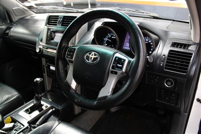 2010 Toyota Landcruiser Prado - Thumbnail