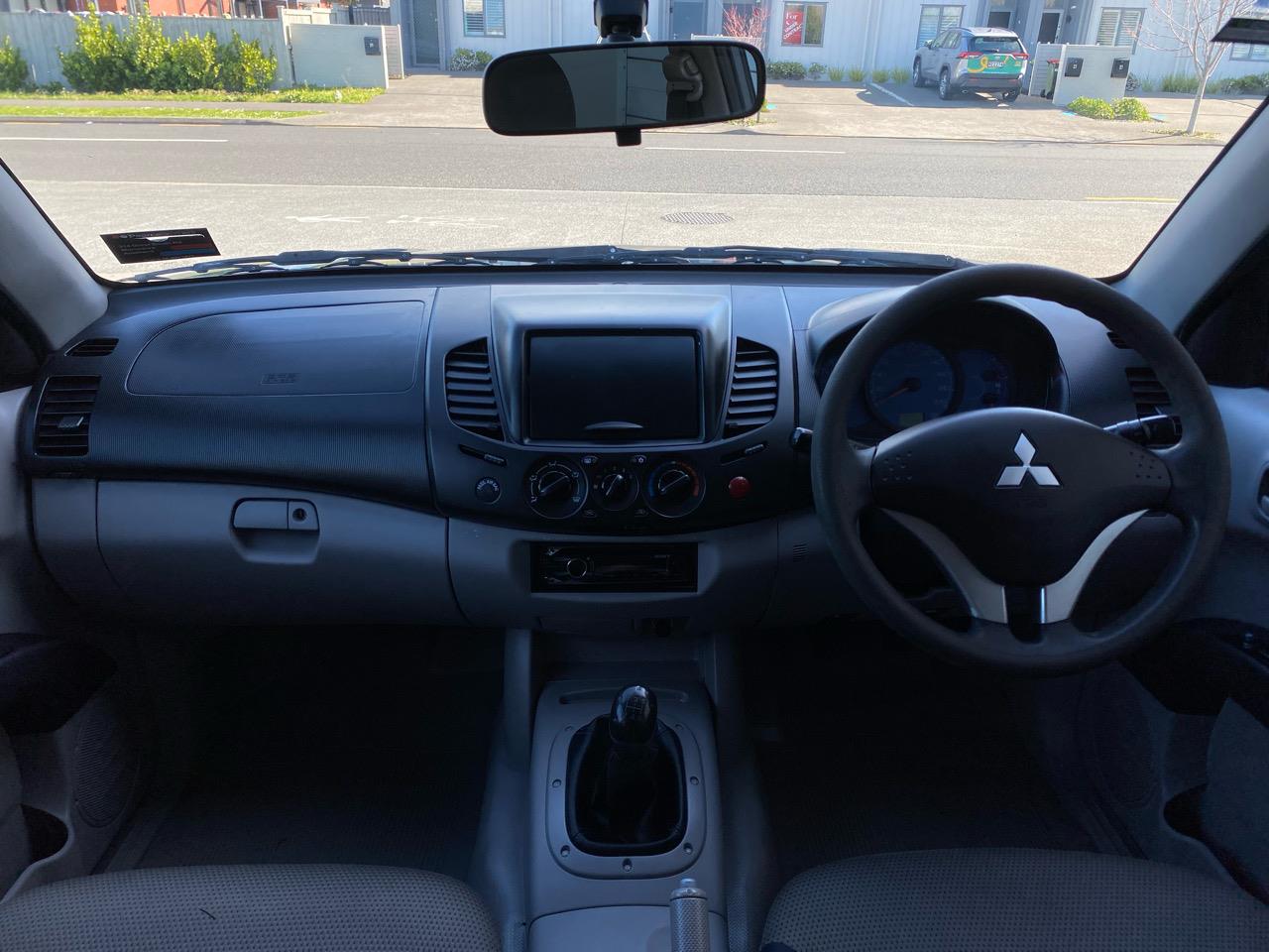 2009 Mitsubishi Triton