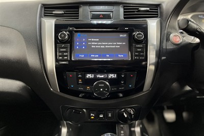 2018 Nissan Navara - Thumbnail