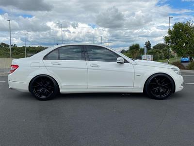 2010 Mercedes-Benz C300 - Thumbnail