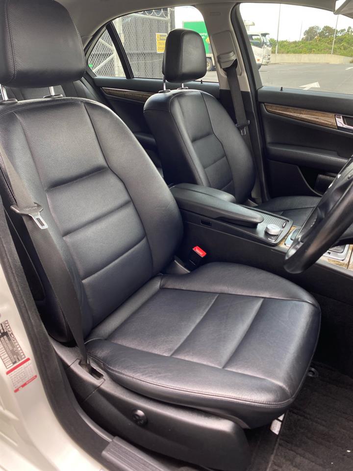 2010 Mercedes-Benz C300