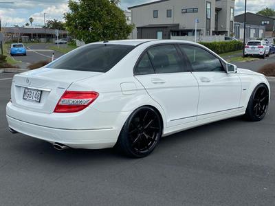 2010 Mercedes-Benz C300 - Thumbnail