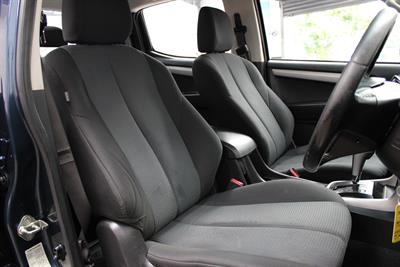 2015 Isuzu D-Max - Thumbnail