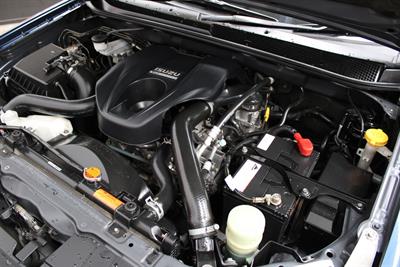 2015 Isuzu D-Max - Thumbnail
