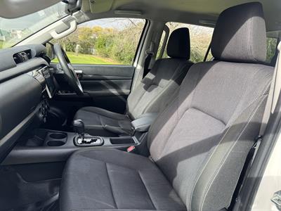 2019 Toyota Hilux - Thumbnail