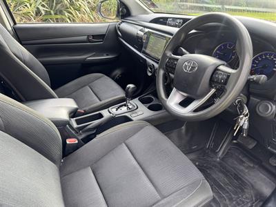 2019 Toyota Hilux - Thumbnail