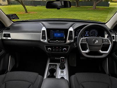2022 Ssangyong Rexton - Thumbnail