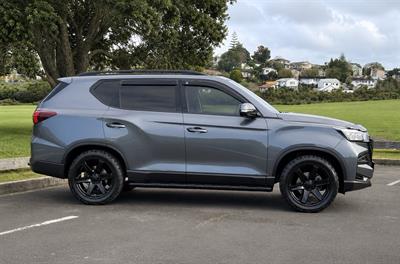 2022 Ssangyong Rexton - Thumbnail