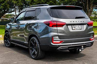 2022 Ssangyong Rexton - Thumbnail