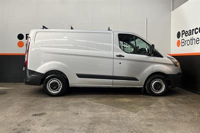 2015 Ford transit - Thumbnail