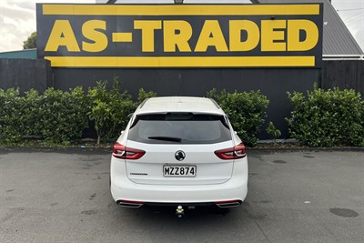 2020 Holden Commodore - Thumbnail