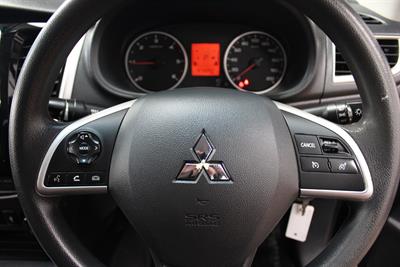 2019 Mitsubishi Triton - Thumbnail