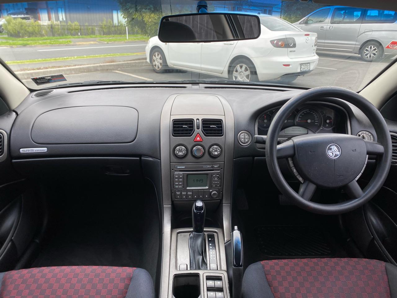 2004 Holden Commodore