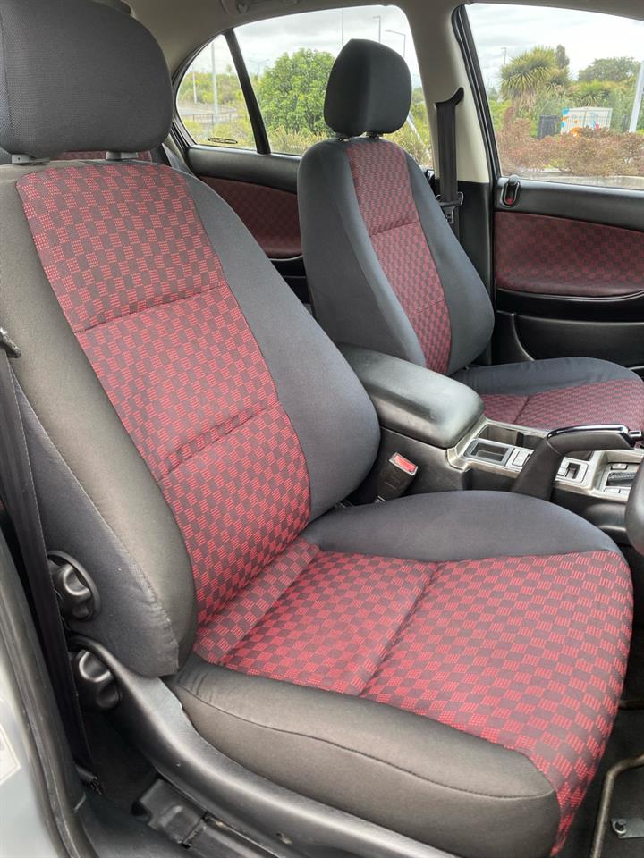 2004 Holden Commodore