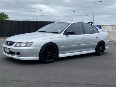 2004 Holden Commodore - Thumbnail