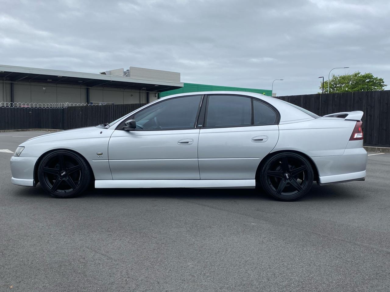 2004 Holden Commodore