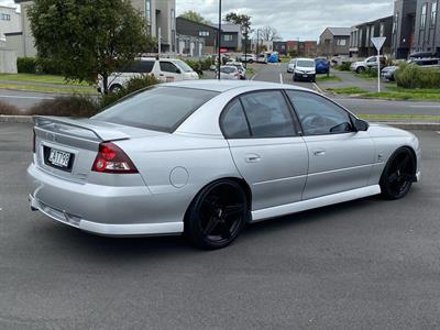 2004 Holden Commodore - Thumbnail