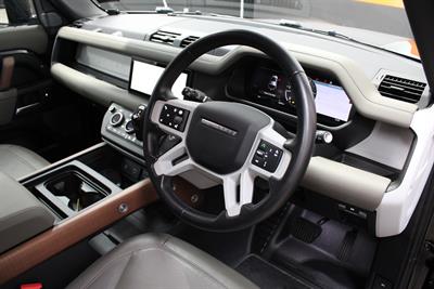 2023 Land Rover Defender - Thumbnail