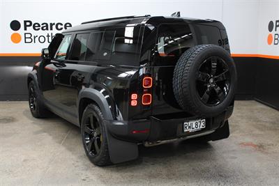 2023 Land Rover Defender - Thumbnail