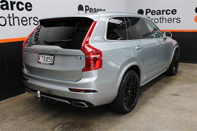 2017 Volvo Xc90 - Thumbnail