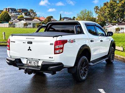 2018 Mitsubishi Triton - Thumbnail