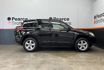 2006 Toyota RAV4 - Thumbnail