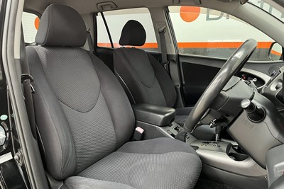 2006 Toyota RAV4 - Thumbnail