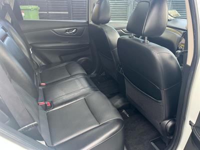 2015 Nissan X-Trail - Thumbnail