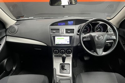 2012 Mazda Axela - Thumbnail