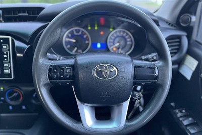 2019 Toyota Hilux - Thumbnail