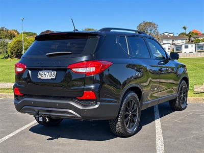 2020 Ssangyong Rexton - Thumbnail