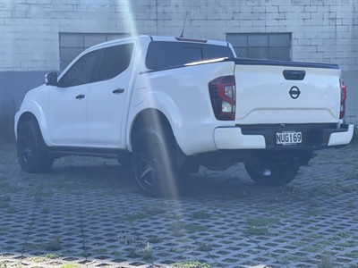 2021 Nissan Navara - Thumbnail