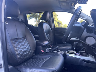 2021 Nissan Navara - Thumbnail