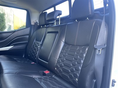 2021 Nissan Navara - Thumbnail
