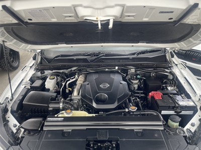 2021 Nissan Navara - Thumbnail