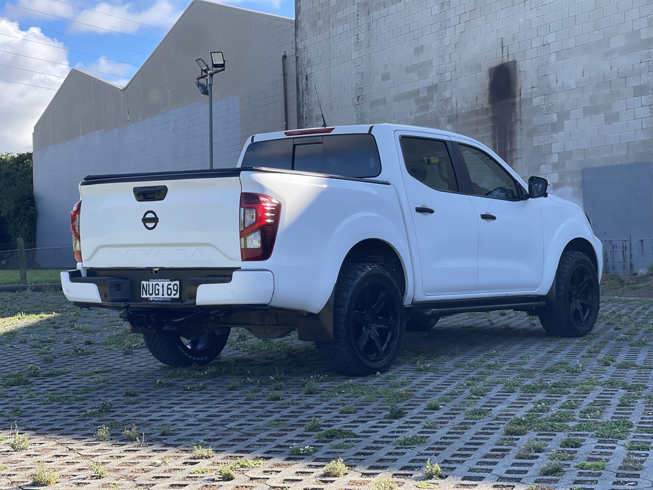2021 Nissan Navara