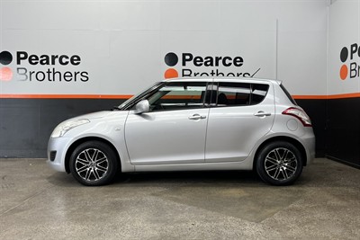 2012 Suzuki Swift - Thumbnail