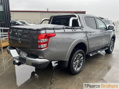 2015 Mitsubishi Triton - Thumbnail