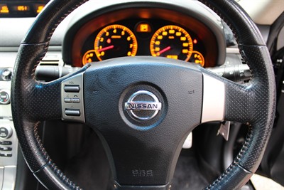 2005 Nissan Skyline - Thumbnail
