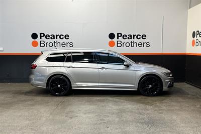 2017 Volkswagen Passat - Thumbnail