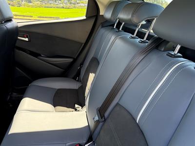 2022 Mazda 2 - Thumbnail